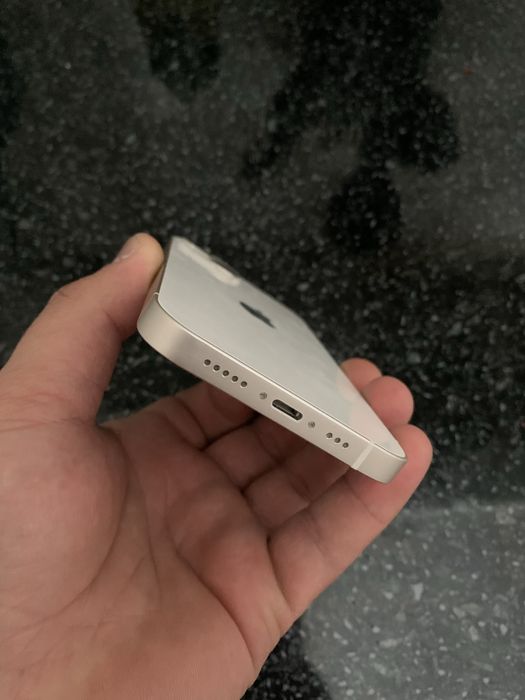 Айфон 13 128 гб.