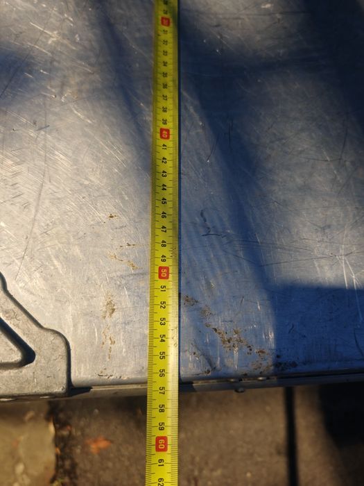 Продавам уникален алуминиев куфар