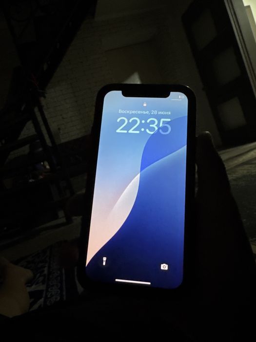 Продам айфон 11 pro