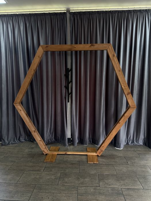 Свадебная арка и аксессуары