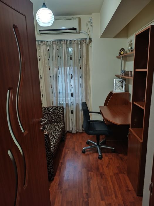 Apartament 4 camere camere / Alexandria