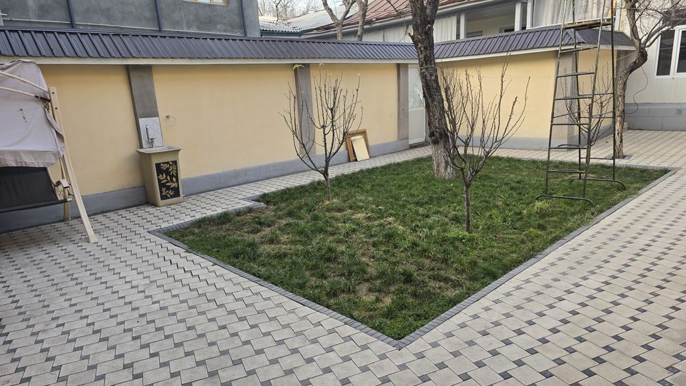 Jomiy atrofida 1.5 sotix 12.6 / 12 metr Buzib qurish uchun