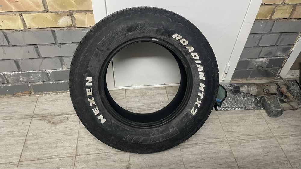 продам шину для внедорожника