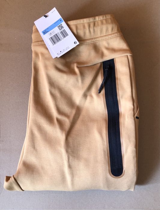 Nike Tech Fleece ОРИГИНАЛНИ мъжки долнища S/M/L/XL
