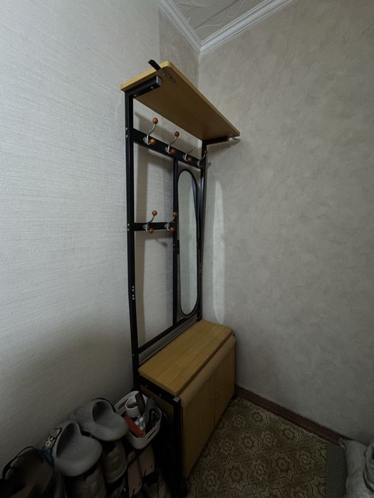отдам вешалку бесплатно только самовывоз
