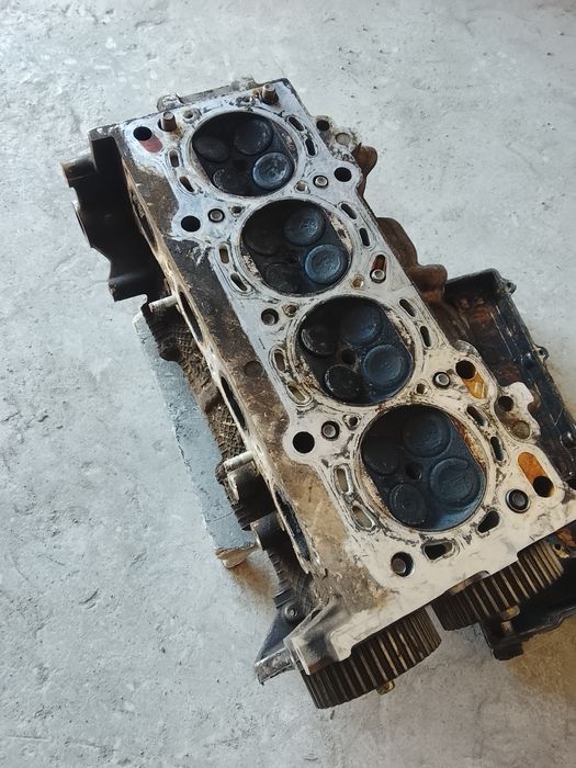 Продам ГБЦ на Мазду 626 мотор FS