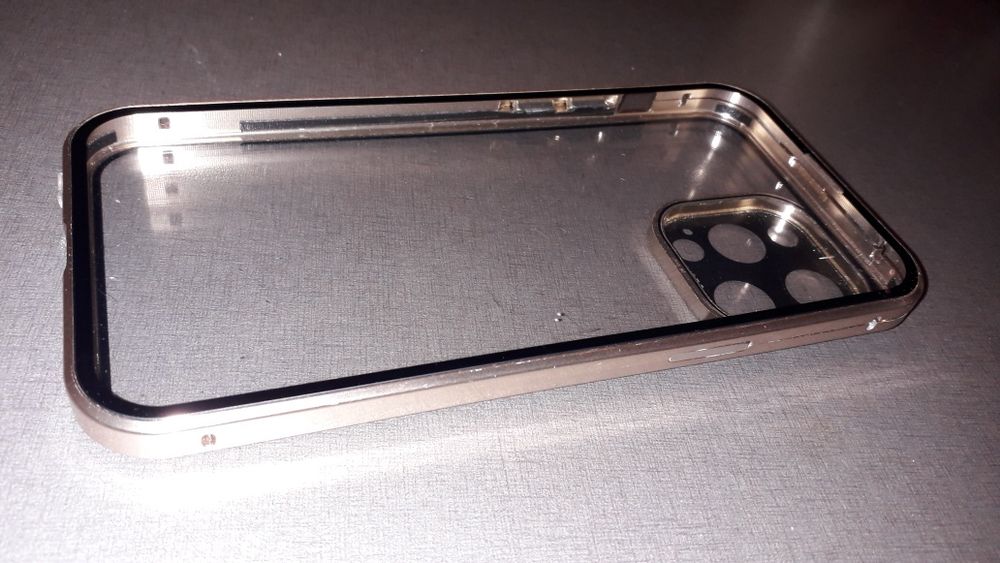 Калъф  Karl  Lagerfeld за iPhone и др.за  14Pro