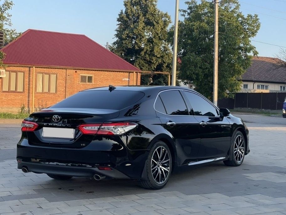 Трансфер из аэропорта или вокзала и обратно Работаем днем и ночью