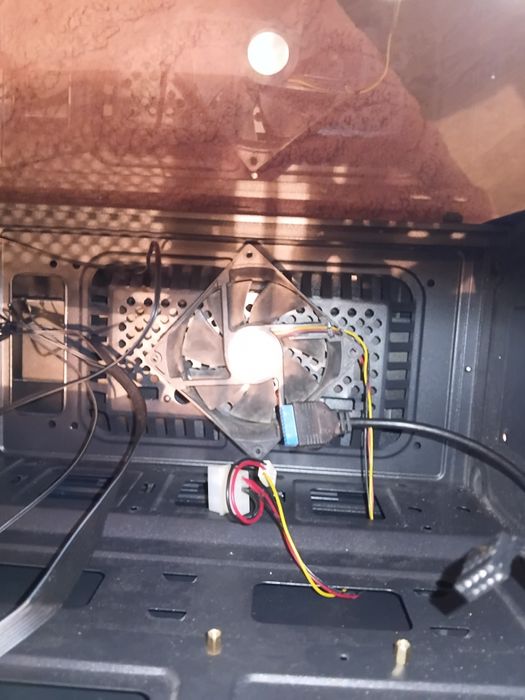 Продам корпус б/у