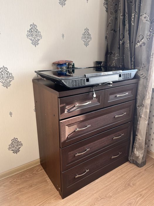 Отдам даром спальный гарнитур