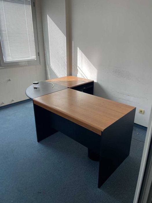 Бюра с различни размери в отлично състояние