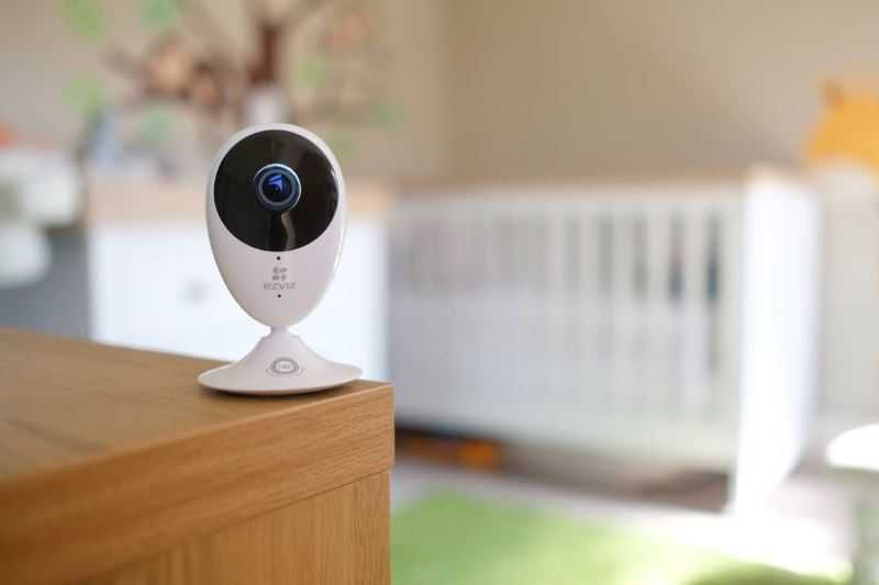 Ezviz C2C FullHD blok pitaniya + usb