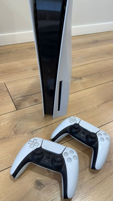 Ps5 два джойстика 3 игры