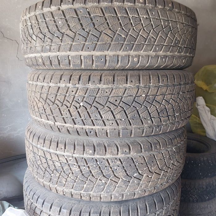 Шины 225/65/17 б/у