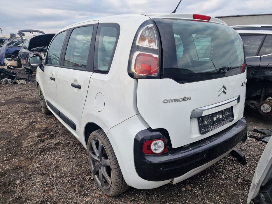 Dezmembram Citroen C3 Picasso 2011 1.4 benzina 8FP