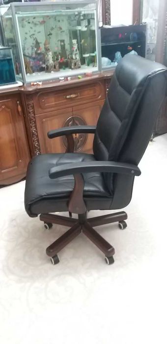 Kresla sotiladi xolati yaxshi