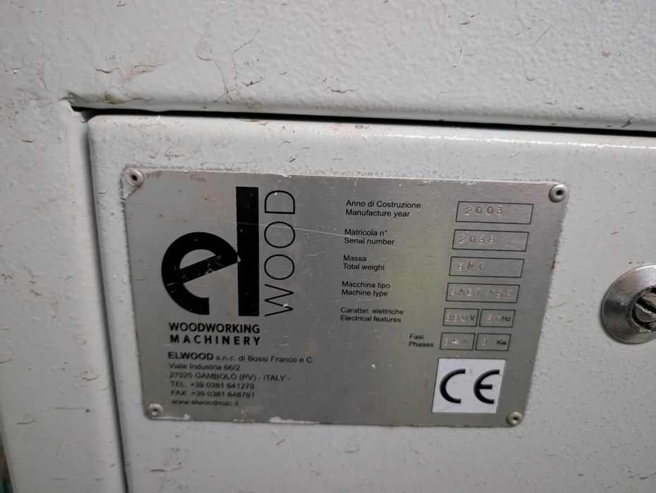 Mașina de aplicat cant abs