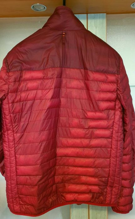 Продавам НОВО оригинално пухено яке by Parajumpers !