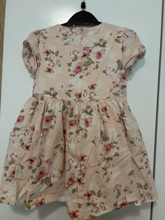 Рокли и боди за момиче 98 см / 3 г.
