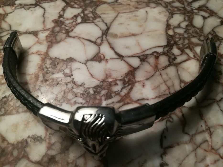 Кожена гривна стомана лъв