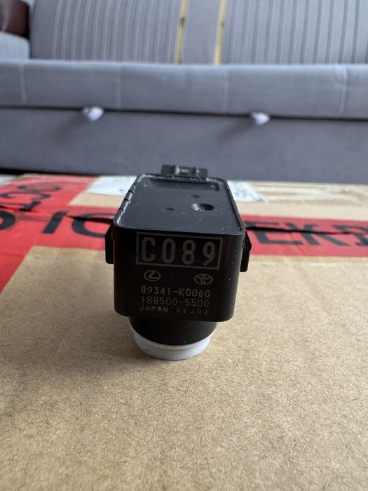 Парктроник задний камри 80