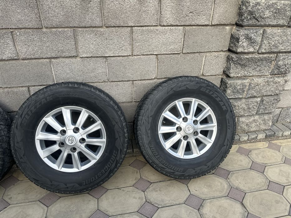 Продам диски с резиной комлпект