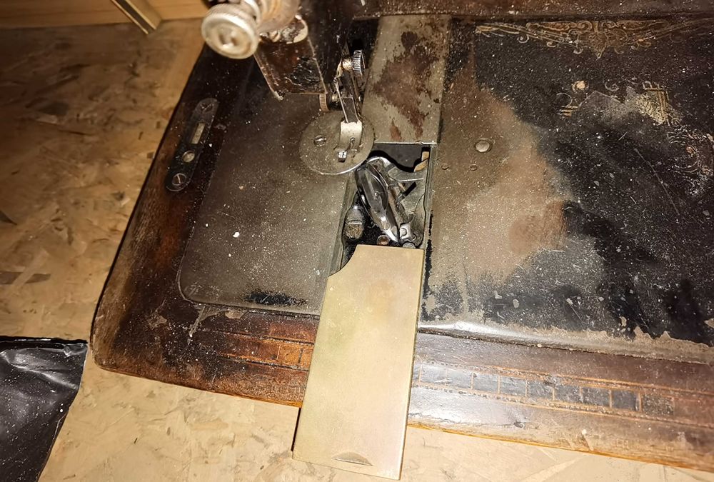 Шевна машина Науман  с антикварна стойност на над 150 г