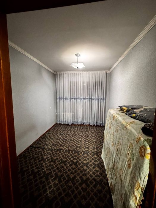 Uy sotiladi. Qoratosh , Chorsu maydoni  2-3/7/7