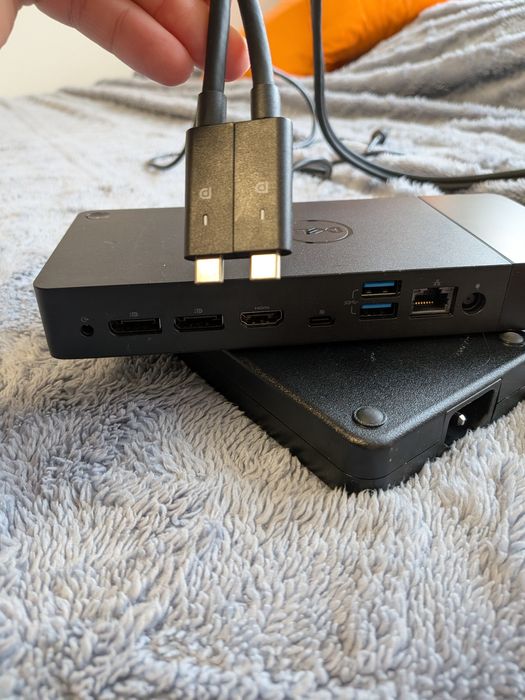 Docking Station Dell cu alimentator 240W