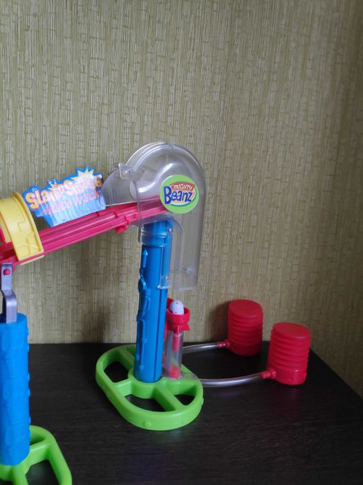 Slam'n Smash Race track