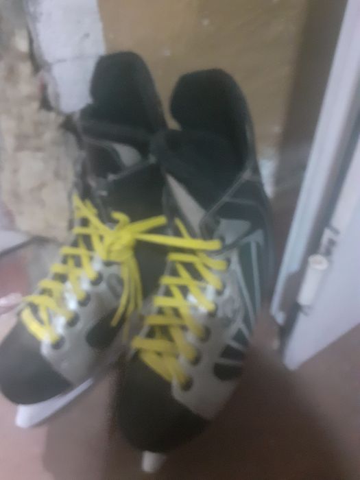 Коньки 37р 2000т ссср 42р 43р 2500т 44р 5т сапоги нов 6000т бот нов 6т