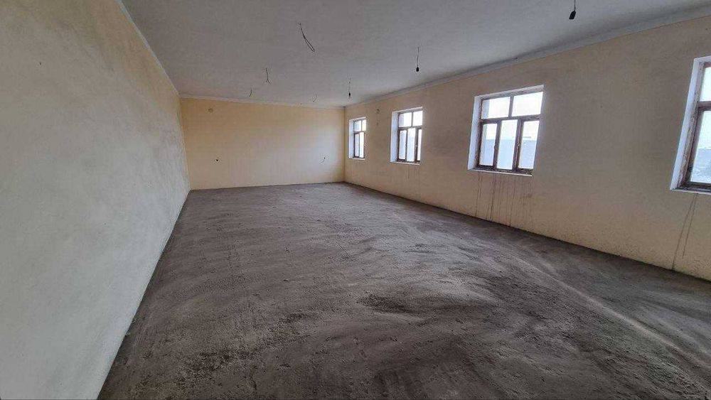 Продается пром обьект Бекабад 4 Га Склад. Застройка. Цех 9500кв  YR155