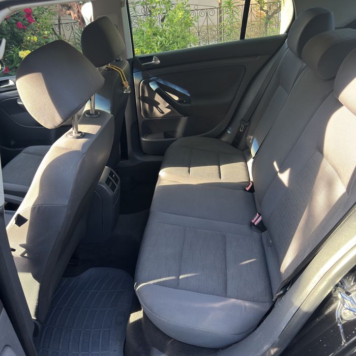 Volkswagen Golf 5, benzină 1.6 MPI