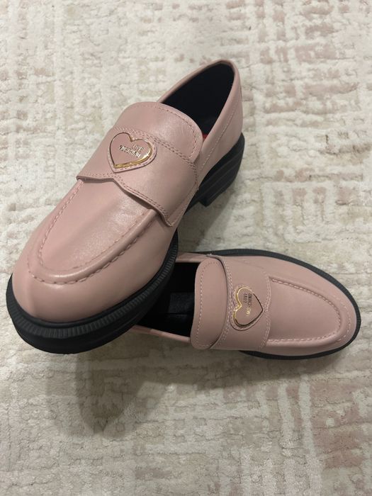 Love moschino-обувки