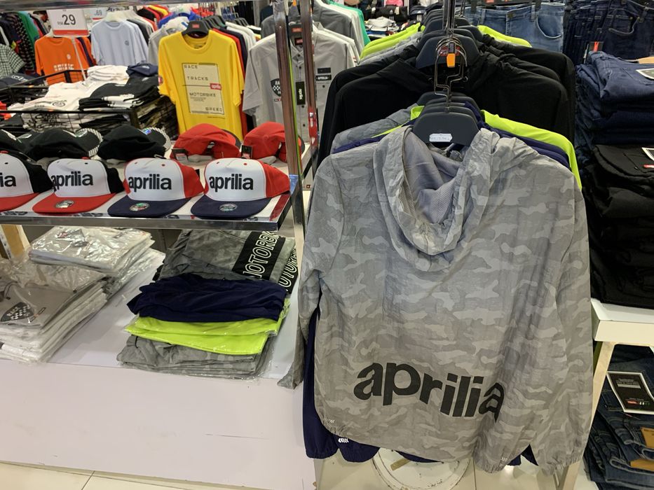 APRILIA motocicleta - camasi tricouri geci Originale Italia