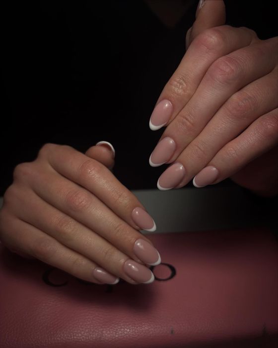 Unghii cu gel si semi