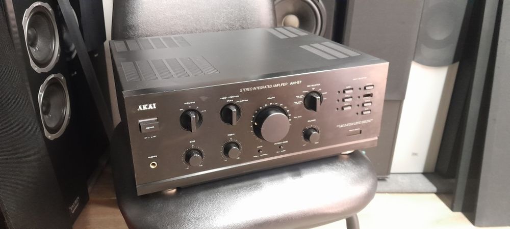 Усилвател AKAI AM-57