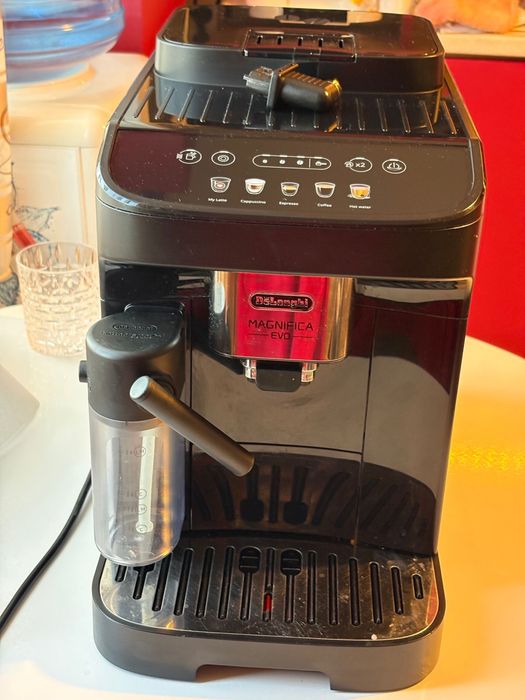 Vand Delonghi Magnifica Evo