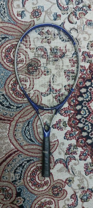 Ракетка для большого теннтса