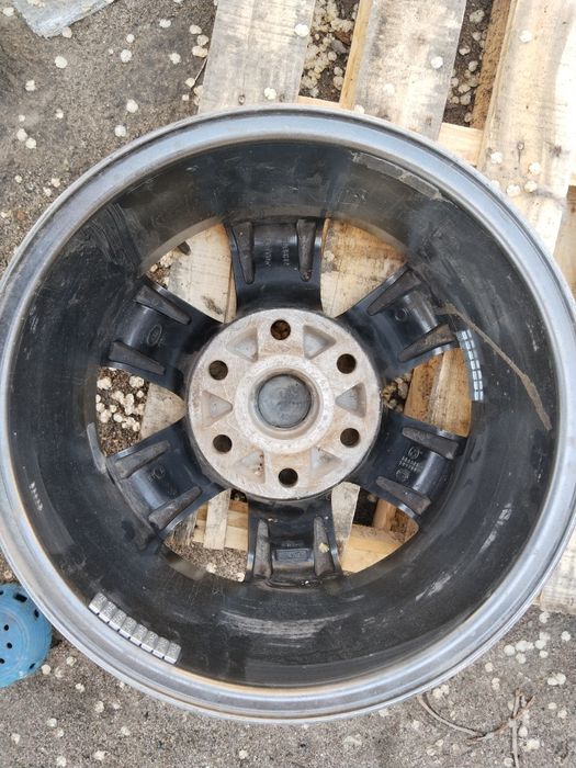 Продам диски на 16, 6×139,7.