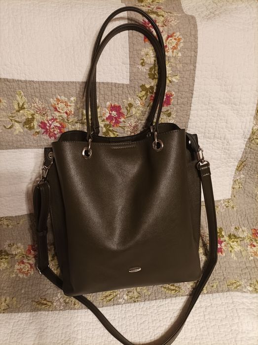 Продам сумку из эко кожи.