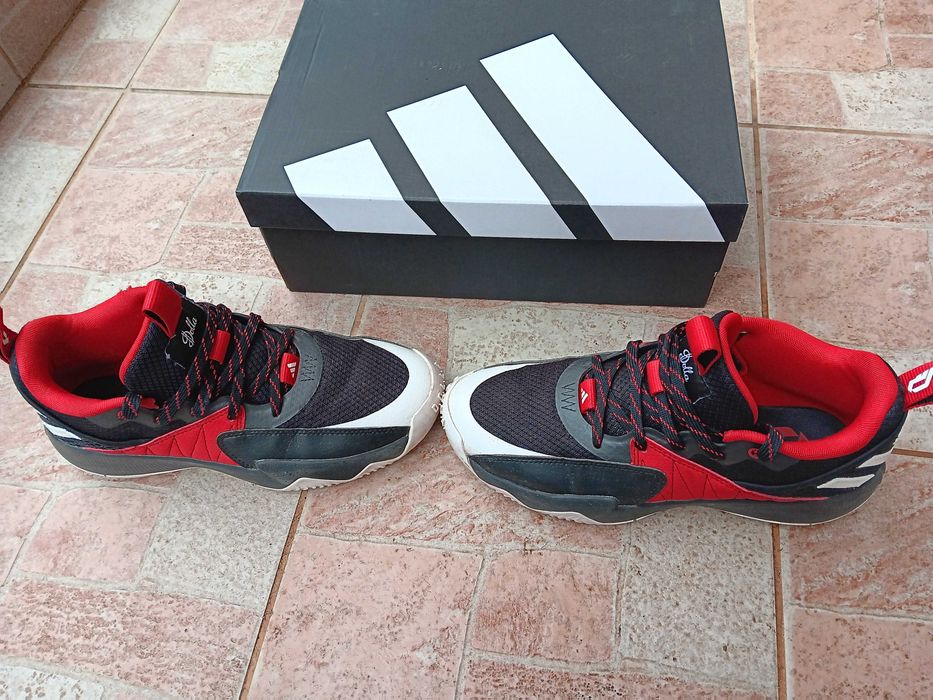 Маратонки  Адидас