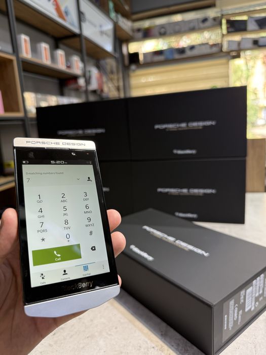 Black Berry P9982 new