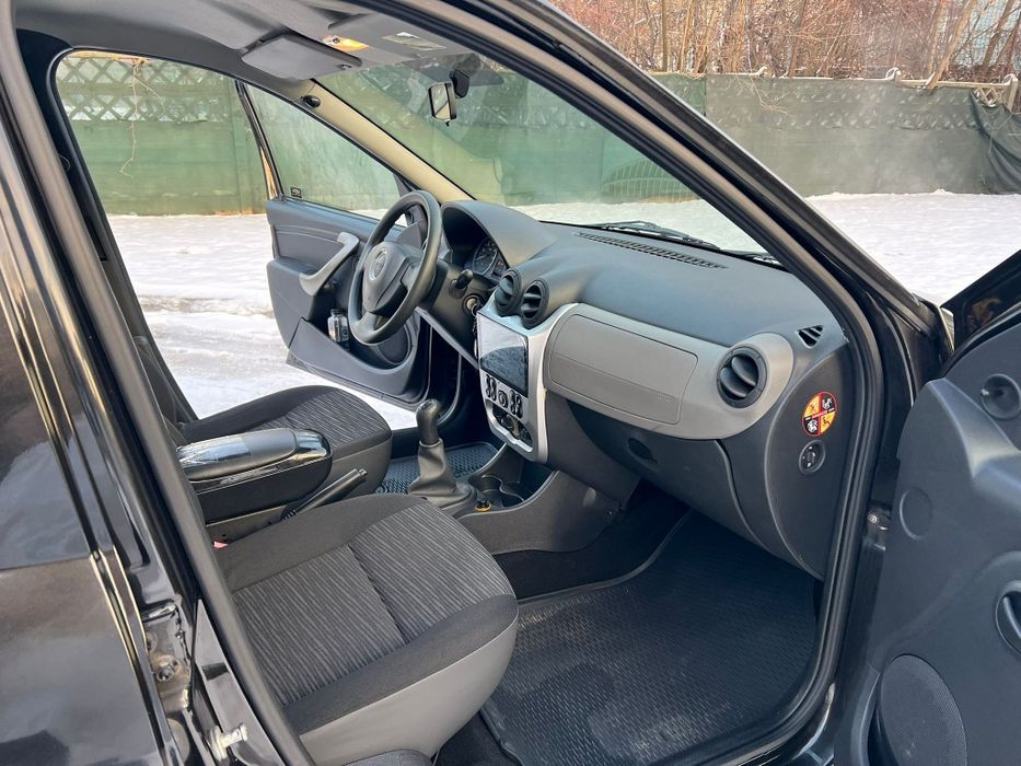 Dacia Logan 1.6 MPI 90 CP An: 2011 E5