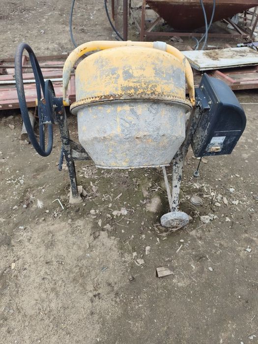Продам бетономешалку