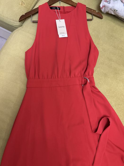 Разгрузка вещей новых