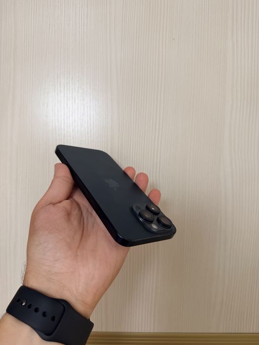 iPhone 15 Pro Max 256Gb - В отличном состоянии