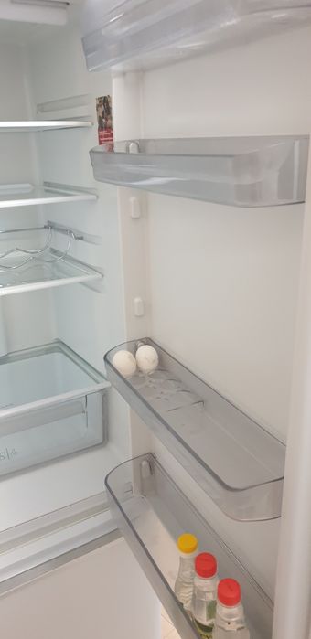 Холодильник  Hotpoint Ariston