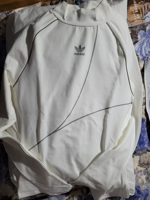 Спортни обувки: Дамски/ Мартонки Guess, Lacoste. Блуза Adidas M, нова.