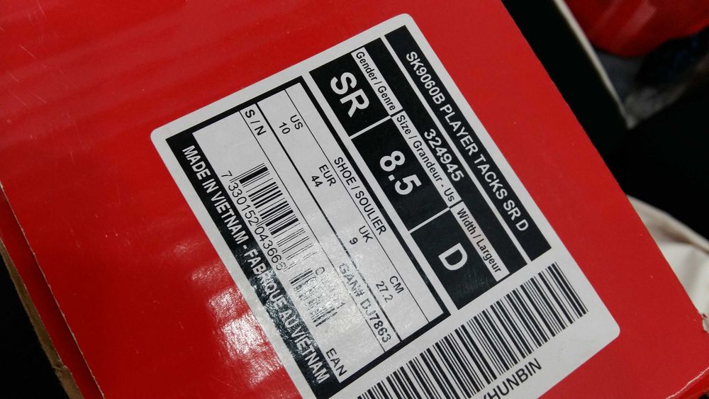 Vand patine hockei mărimea 44 eu 8.5 usa 27.2 cm.